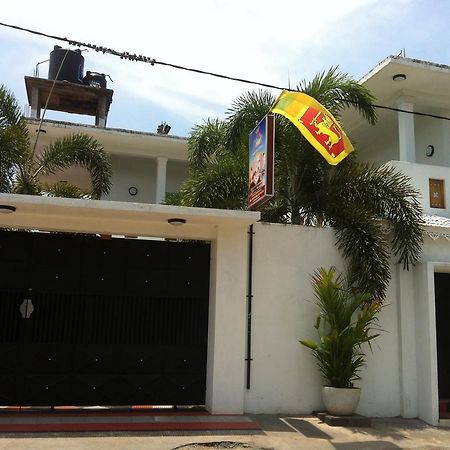 Kudapaduwa Friends Guesthouse מראה חיצוני תמונה