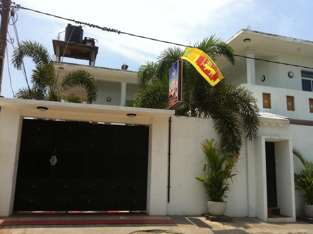 Kudapaduwa Friends Guesthouse מראה חיצוני תמונה